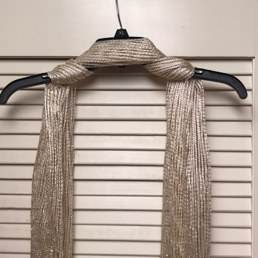 Scarf - Picture 2 of 3